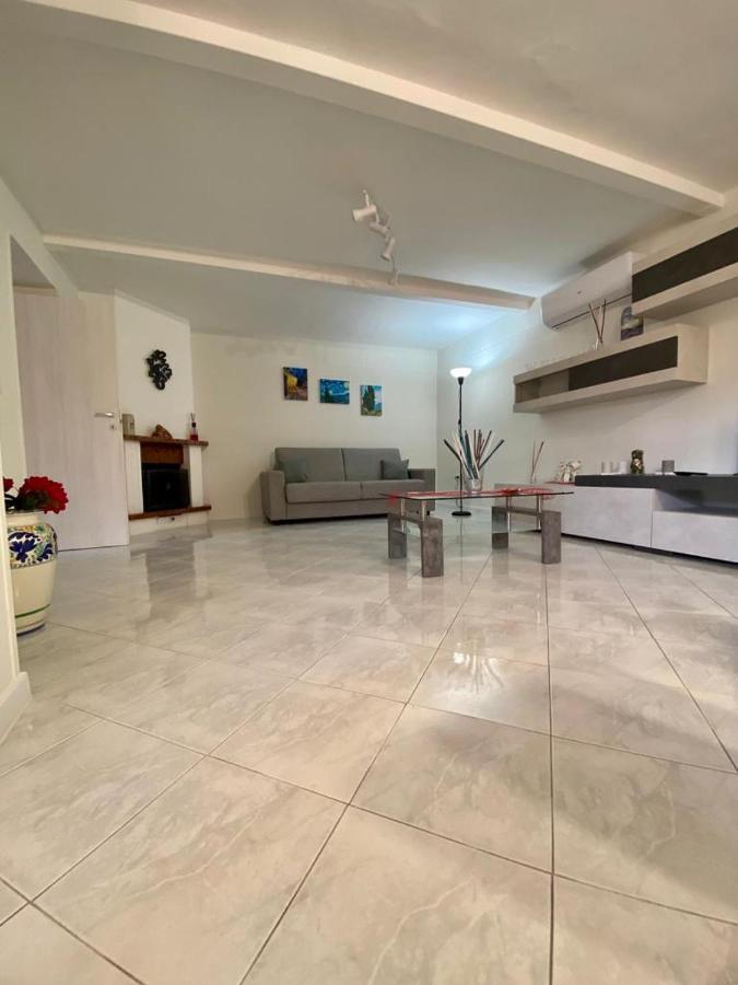 Sofi House-Appartamento In Villa Con Piscina Scafati Exteriör bild