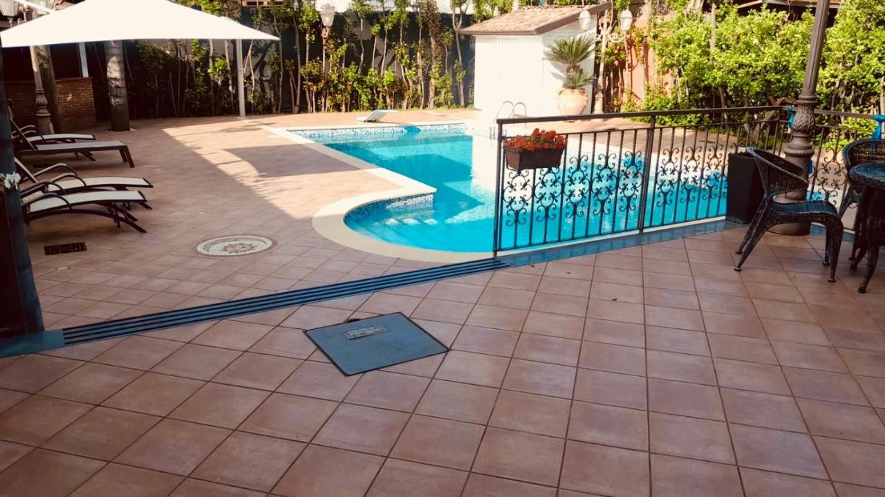 Sofi House-Appartamento In Villa Con Piscina Scafati Exteriör bild
